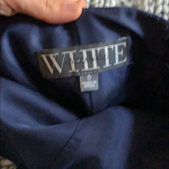 Vera Wang V Neck Halter Gown With Sash - Picture 3 of 6